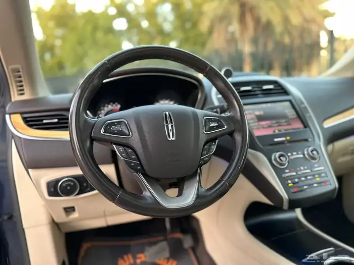 لنكولن MKC فل كامل 2015 28