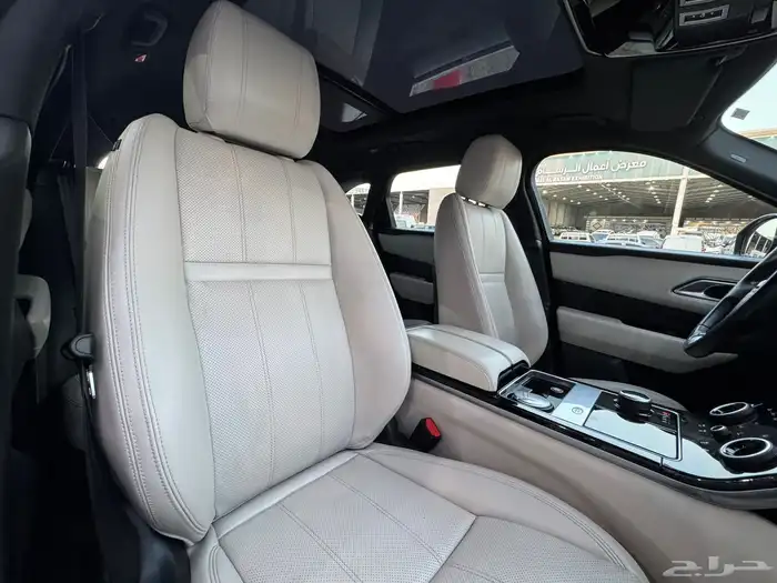 لاند روفر فيلار P250S R-Dynamic 2020 8