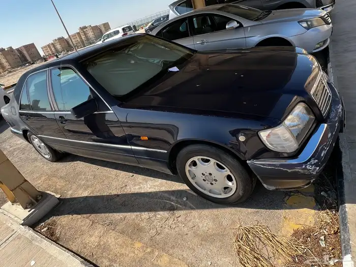 مرسيدس 98 نظيف للبيع تشليح التواصل مع الرقم الموجود 8