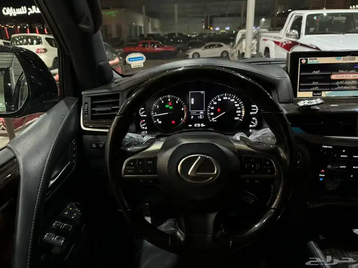 لكزس بلاك ادشن سعودي 9