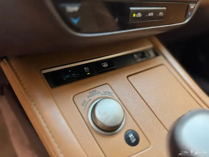 لكزس2017 ES350 DD فل كامل 33