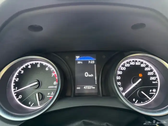 تويوتا كامري 2022 استاندر 27