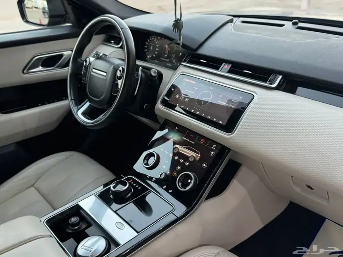 لاند روفر فيلار P250S R-Dynamic 2020 9