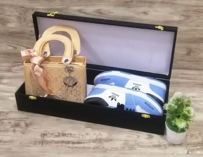 بكس نسائي مميز وانيق ومتكامل متوفر كل المقاسات يوجد شحن 7