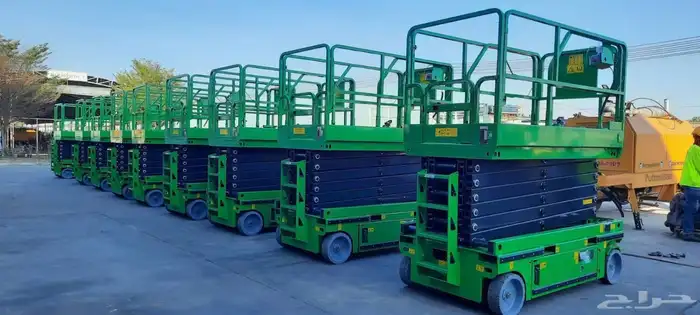 رافعات شوكيه للايجار  فوركلفت للايجار سيزرلفت  مان لفت 2