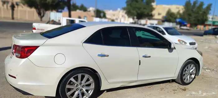 شيفروليه ماليبو نضيفه علي الشرط 4