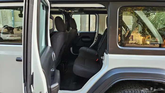 جيب رانجلر 2021 اربع ابواب 18