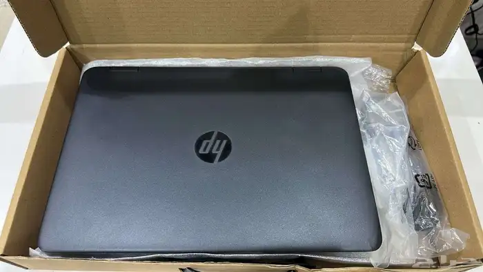 لابتوب للبيع مستخدم نظيف 1