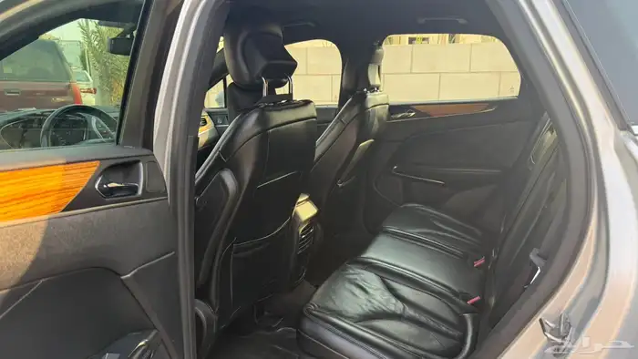 فورد لنكونMKX 10