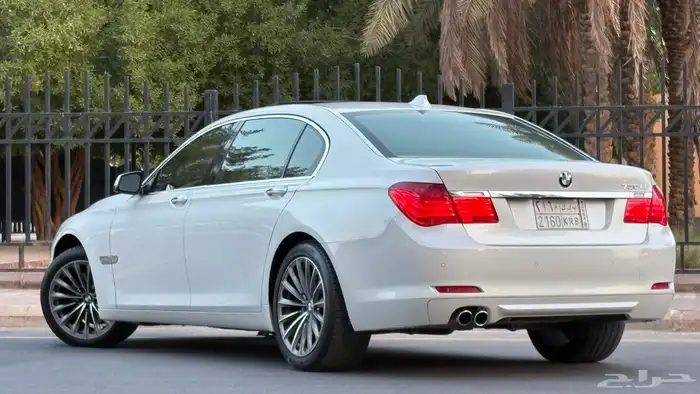 BMW 2010 -730 فل كامل 9