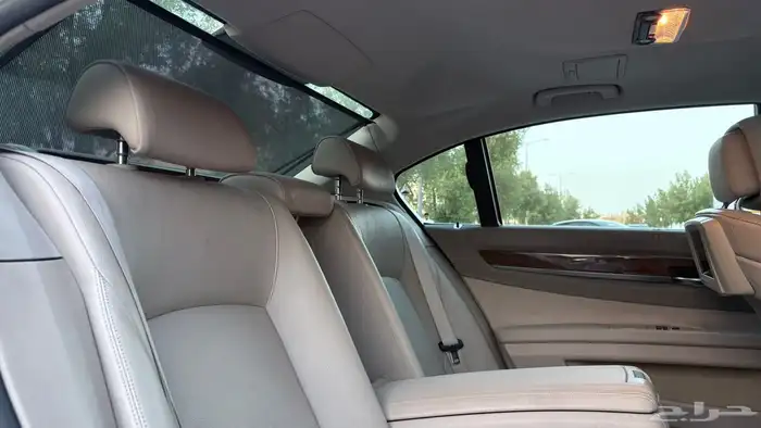 BMW 2010 -730 فل كامل 27