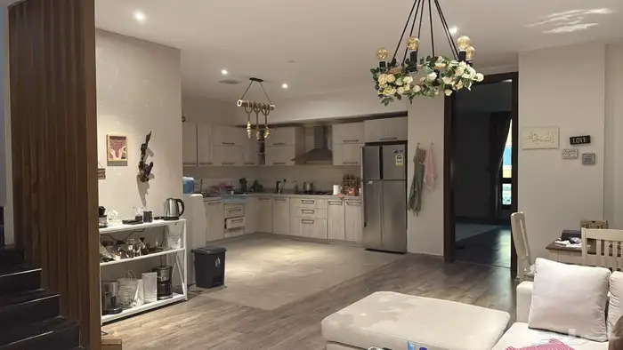 فيلا دبلكس للبيع حي جبره 3