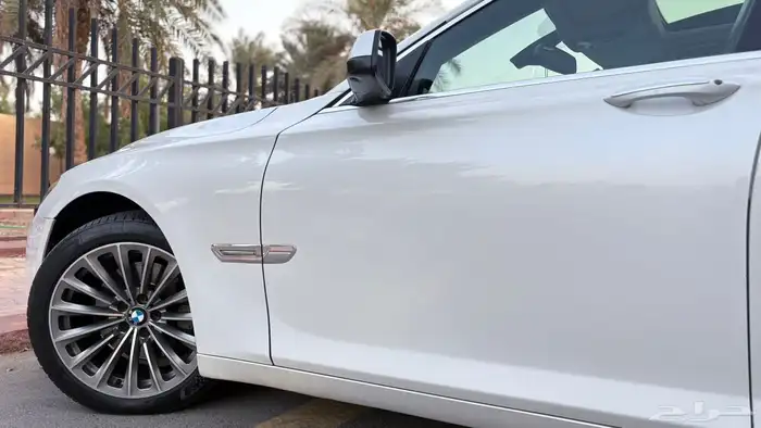 BMW 2010 -730 فل كامل 15