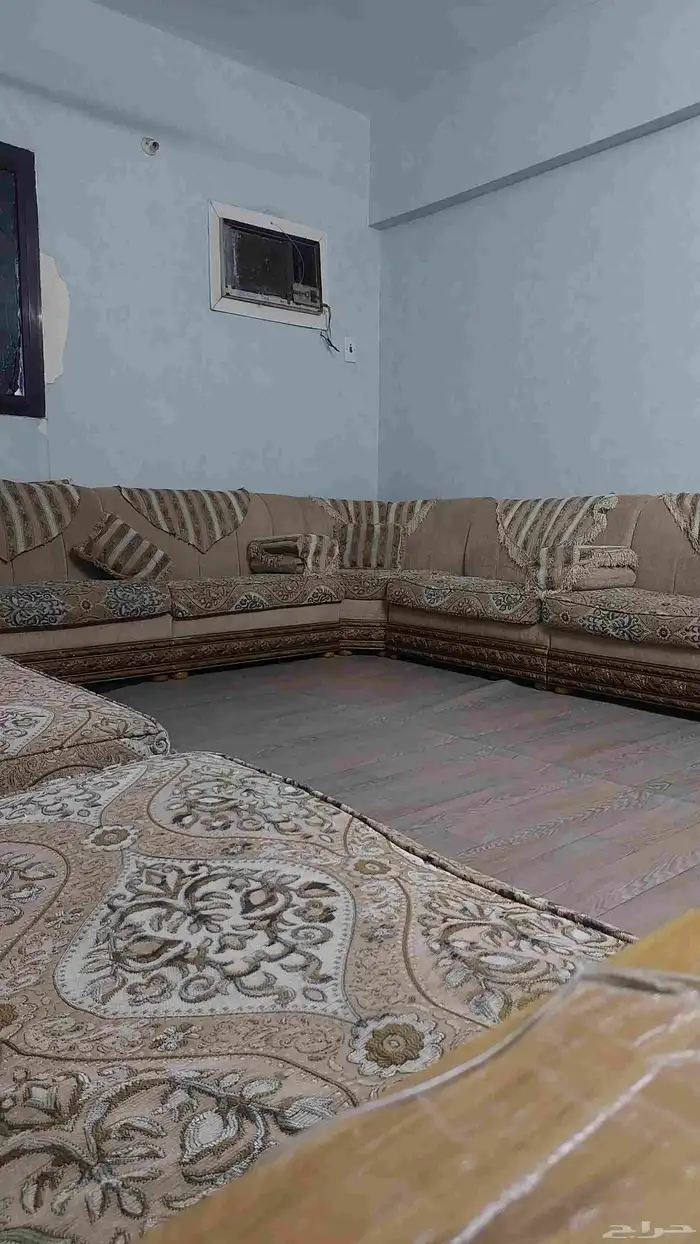 كنب للبيع السعر 200 3