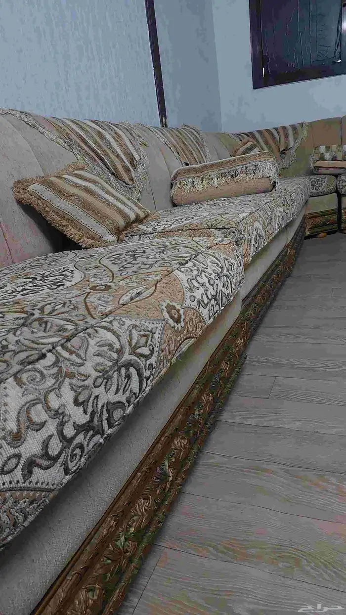 كنب للبيع السعر 200 1