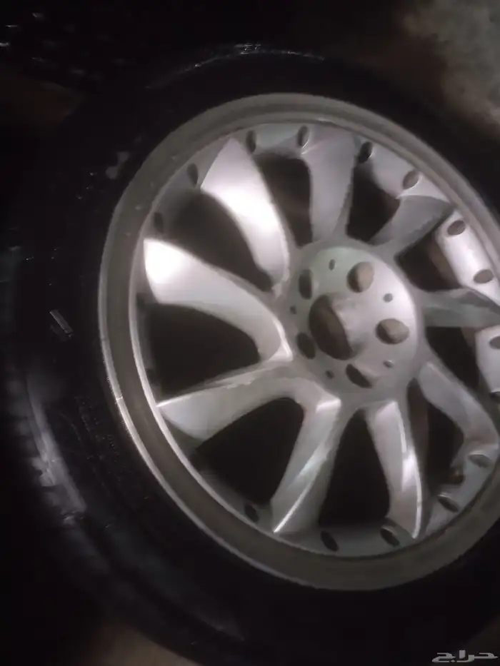 السلام عليكم ياحبايب للبيع جنوط لورانس مقاس 18 عرض واحد اما 0