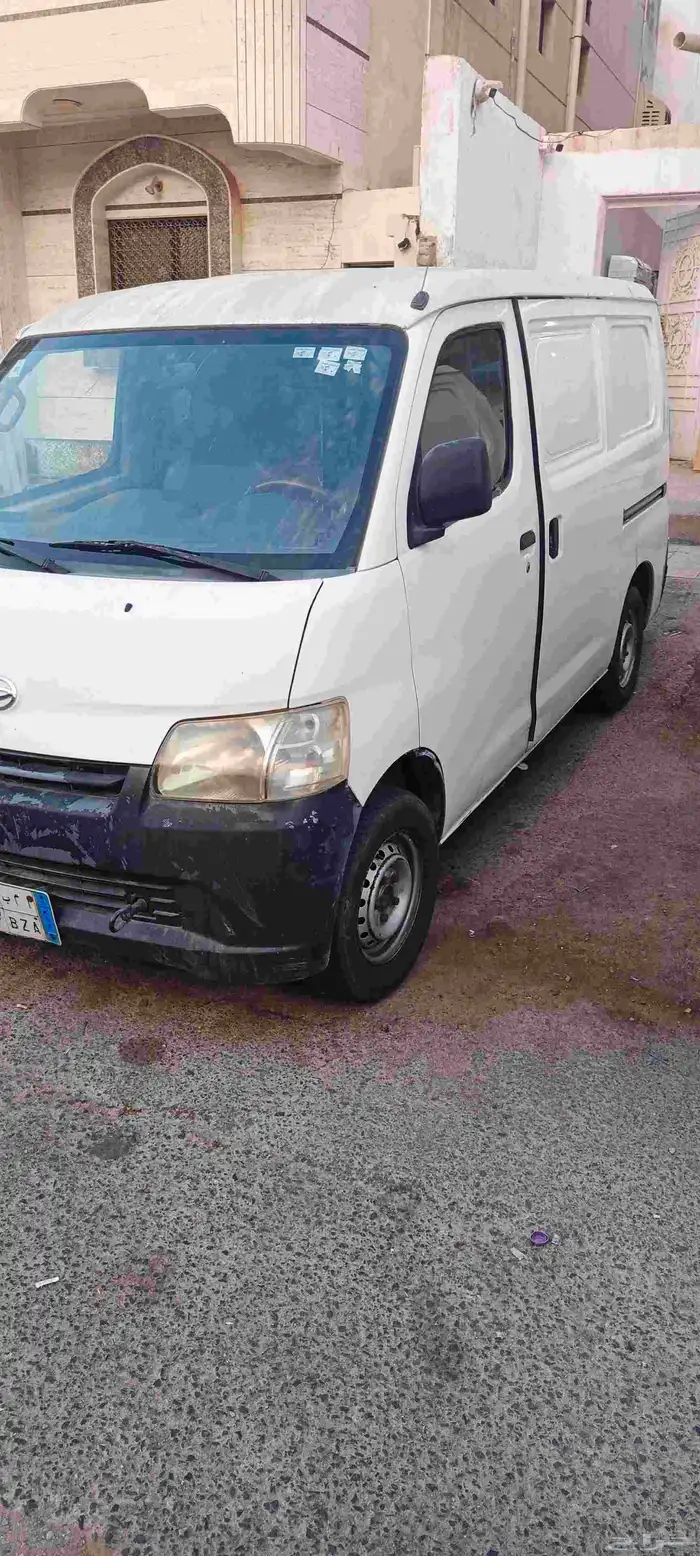 سياره فان ديهاتسو 2012 1