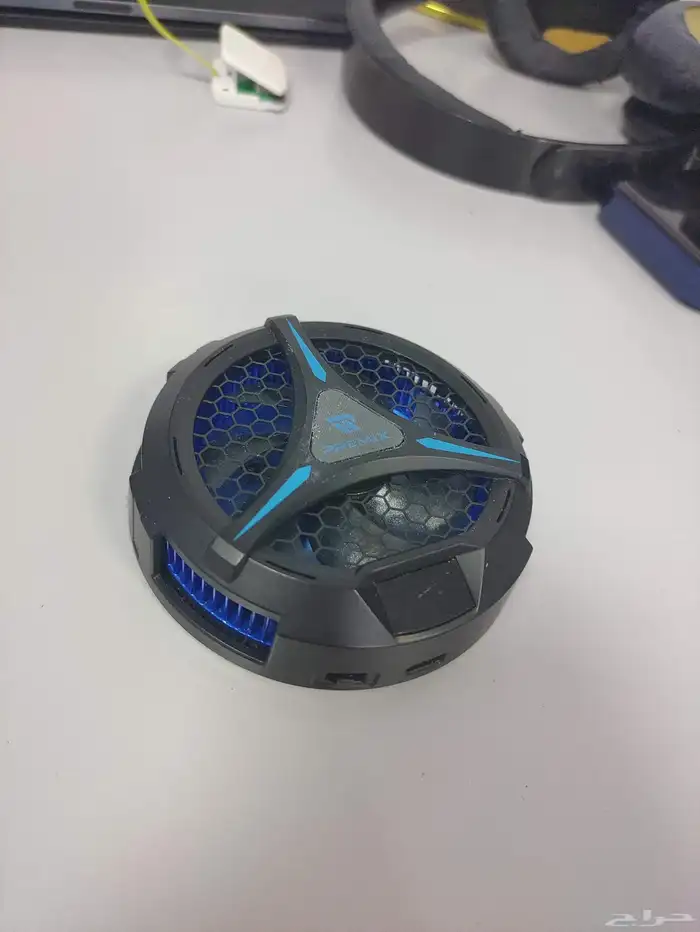 مروح تبريد للايباد وشاحن اصلي 1