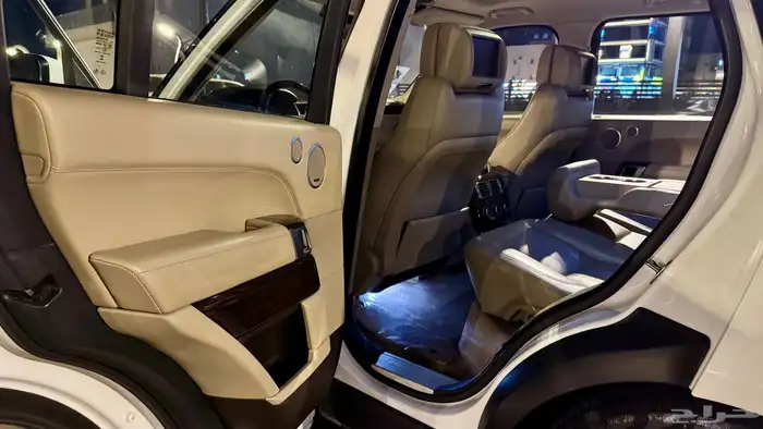 رنج روفر سوبر تشارج 14