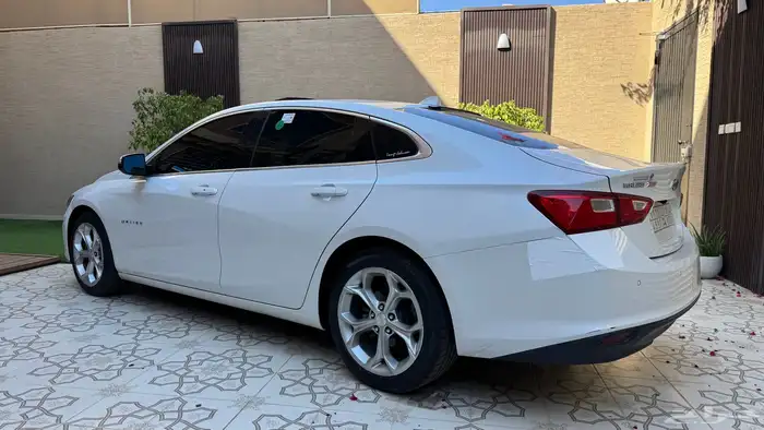 للبيع ماليبو 2019 فل كامل نظيفه 8