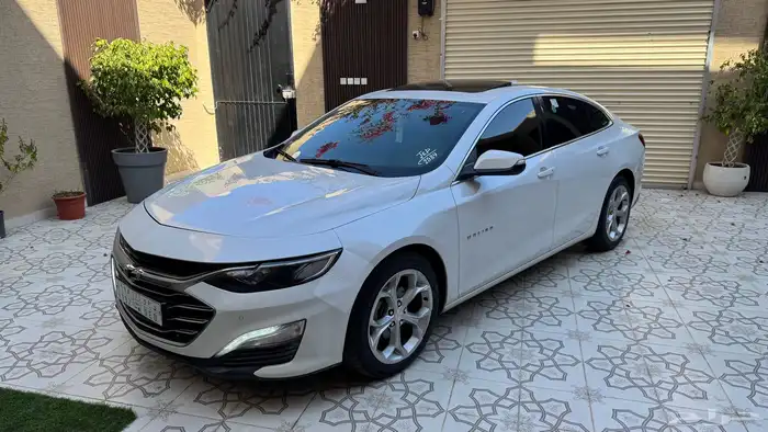 للبيع ماليبو 2019 فل كامل نظيفه 1