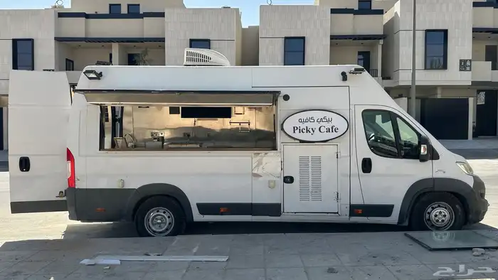 سيارة فود ترك للبيع 1