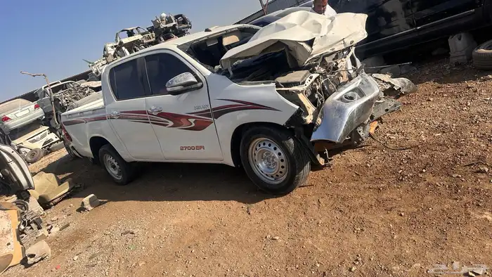 تشليح هايلوكس 2016. البيع قطع غيار 4