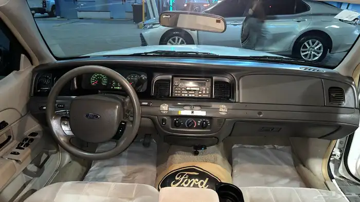 فورد كراون فكتوريا بوليسي 2008 7