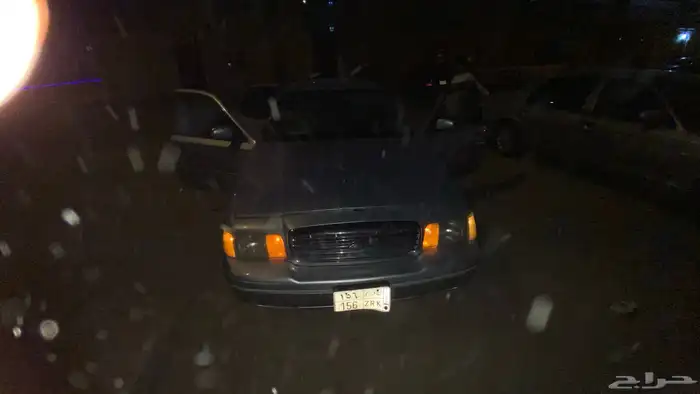 فورد فكتوريا 4