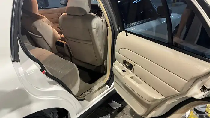 فورد كراون فكتوريا بوليسي 2008 9