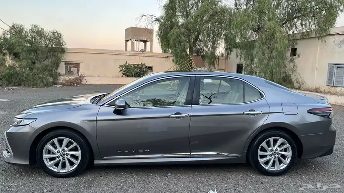كامري 2023 GLE بنزين للبيع 3