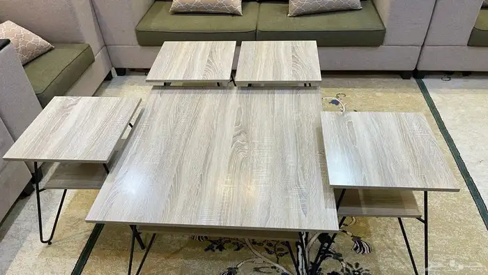 طاولة مربع مع 4 طاولات خدمه 0