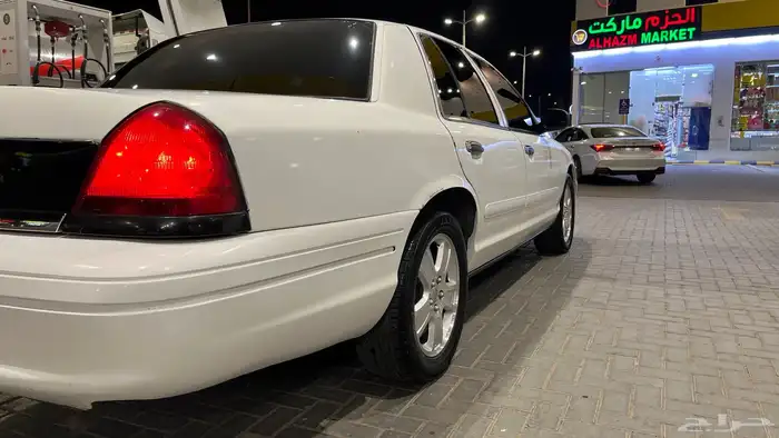 فورد كراون فكتوريا بوليسي 2008 3
