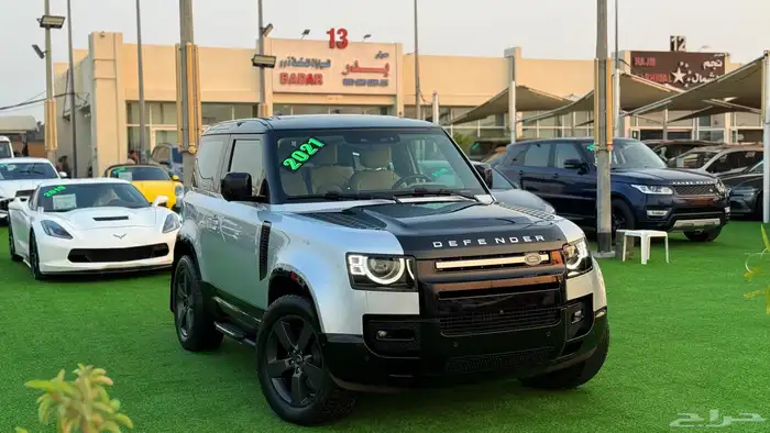 لاند روفر ديفندر P400 HSE بابين   موديل 2021   بحالة ممتاز 0