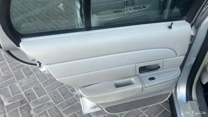 كراون فكتوريا 2003 سعودي 5