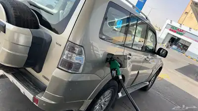 ميتسوبيشي باجيرو موديل 2010 بودي قير ماكينه شرط ممشى 177000 index