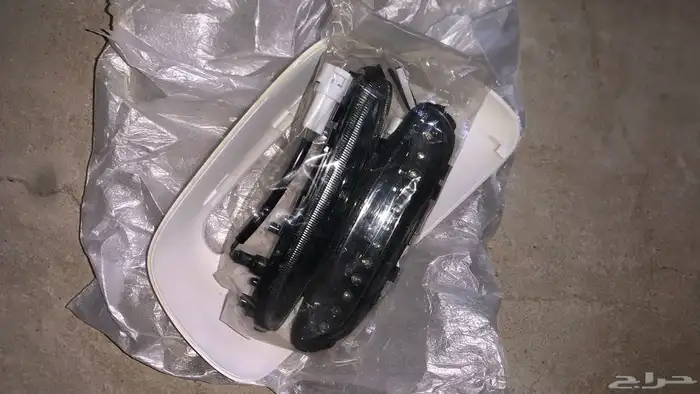 غطيان مرايات كورولا اصليه وكاله جديد من موديل 2001 الى 2007 1