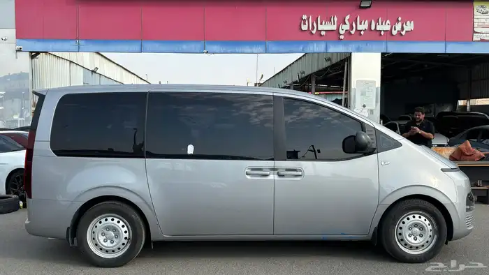 ستاريا 2022ديزل 11 راكب اصلي بدي وكالة ممشي قليل 8