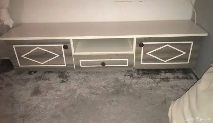 طاوله شاشه نظيفه 0