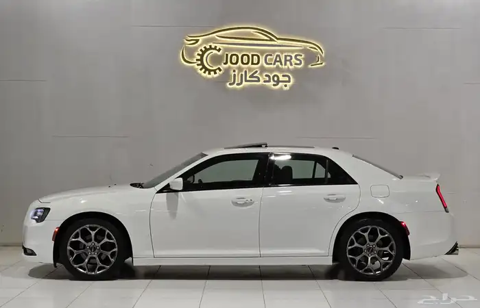 كرايزلر S300 موديل 2016 بحالة ممتازة 3