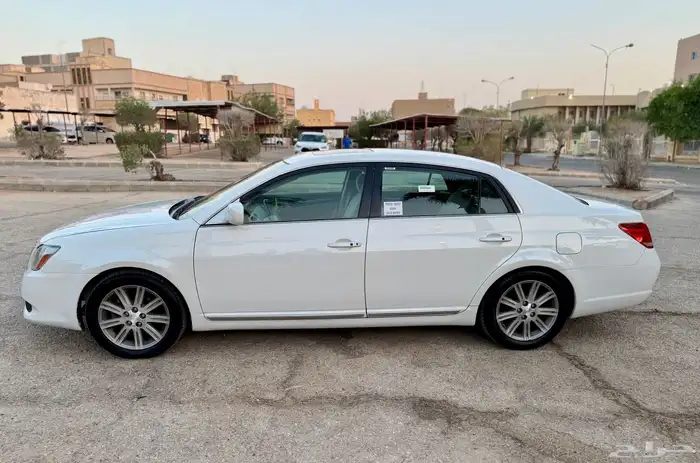 للبيع تويوتا افالون 2007 ((نظيف)) 9