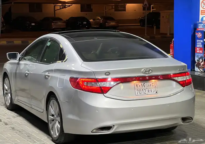 ازيرا 2015 فل كامل ممشى قليل نظيفه جدا 2