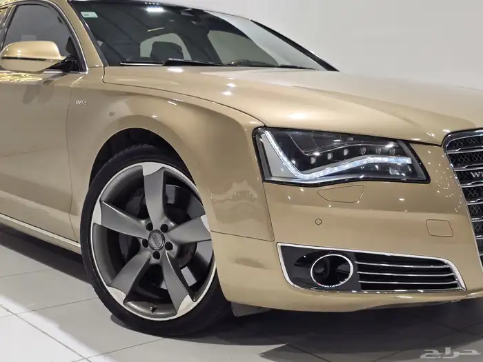 اودي A8-L موديل 2014 بحاله ممتازه 9