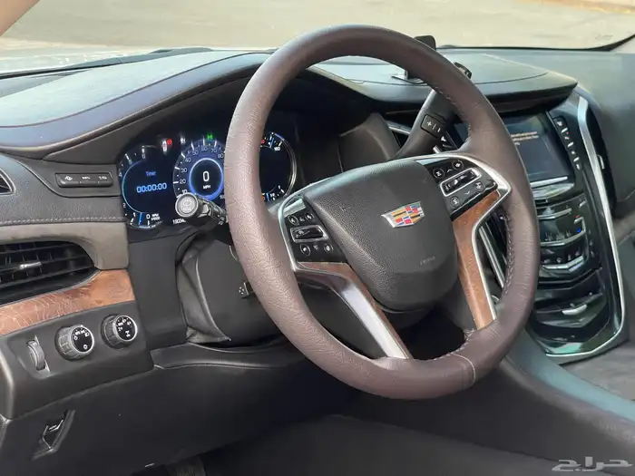 كاديلاك اسكاليد 2016 فل سعودي 15