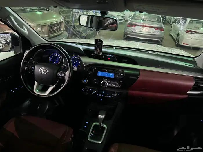 هايلوكس 2017فل تماتيك دبل بحاله ممتازه 16