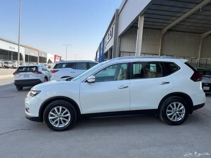 نيسان اكس تريل 2022 دبل 8