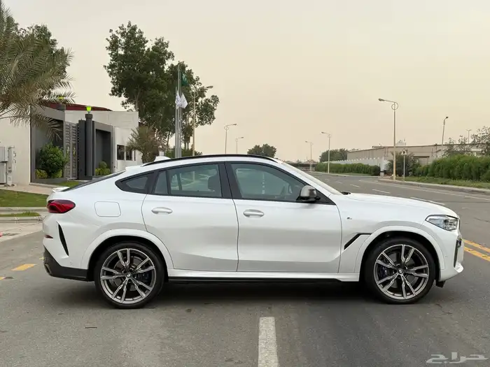 بي ام دبليو X6 2022 M 50i kit m - ناغي - 8 سلندر 10