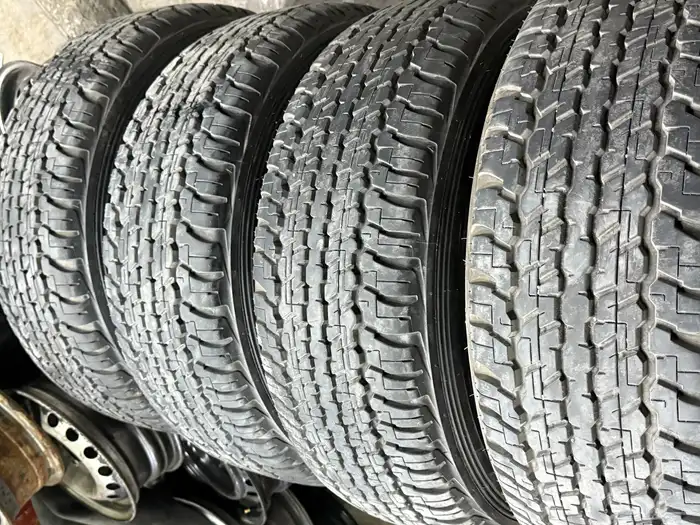 اربعه كفرات دلوب بنجيب بناجر شبه الجديد مقاس 17-65-275 17