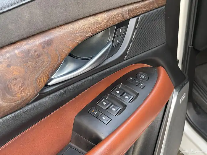 كاديلاك اسكاليد 2016 فل سعودي 9