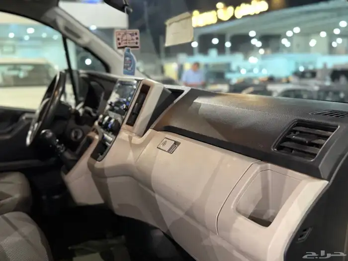 للبيع تويوتا هايس بضاعه موديل 2023 ديزل 12